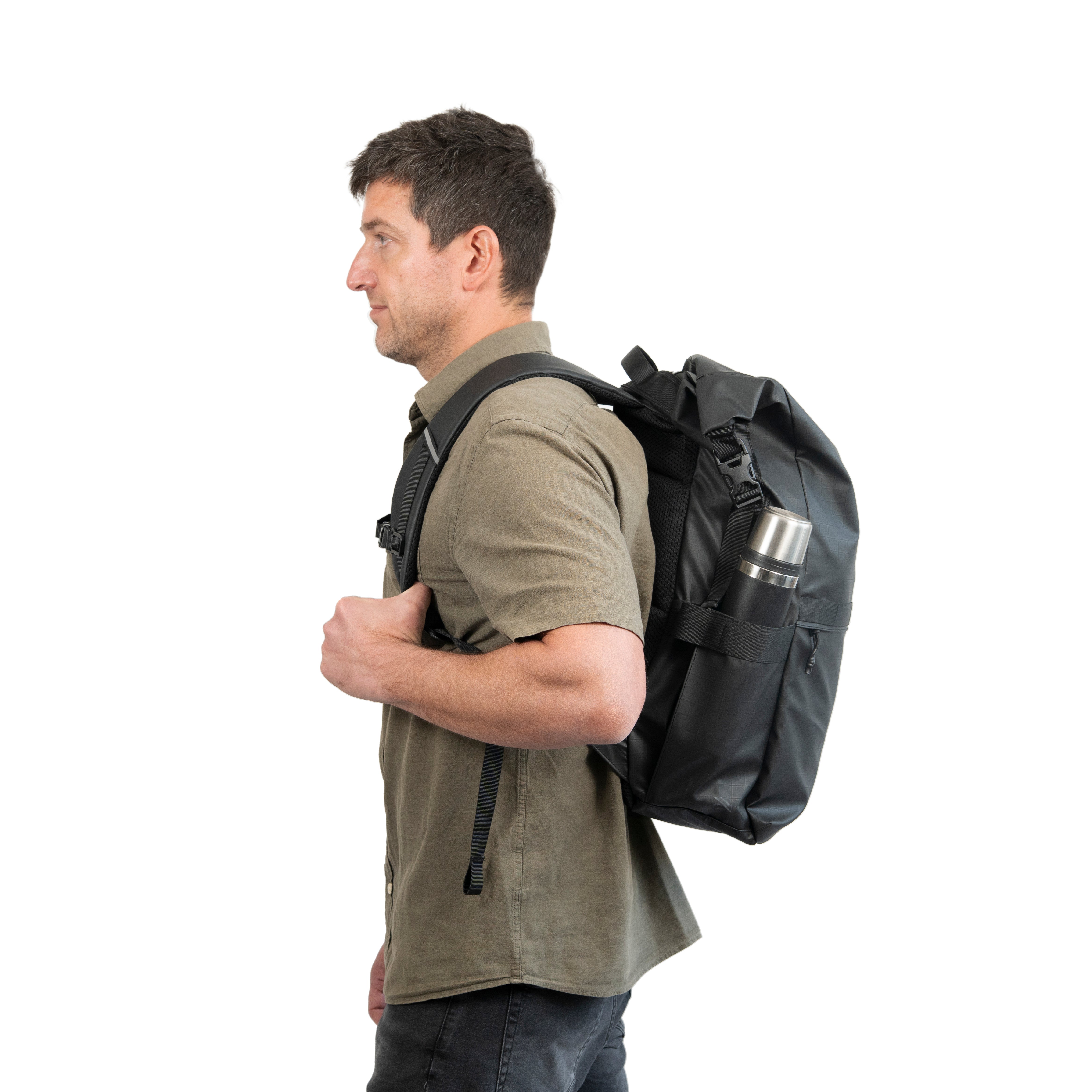 Mochila Urban Roll Top 20 Lts Drysafe Negra