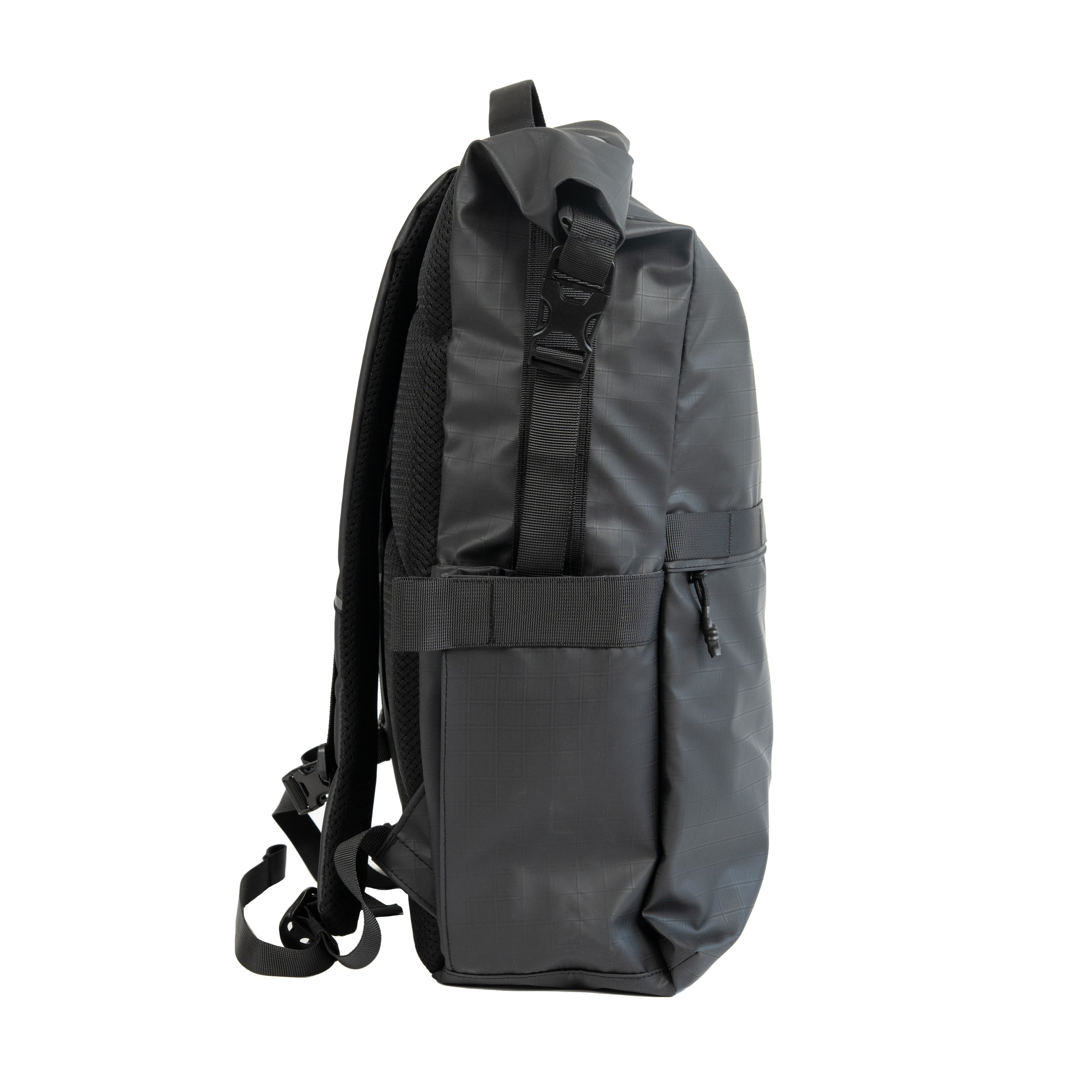 Mochila Urban Roll Top 20 Lts Drysafe Negra