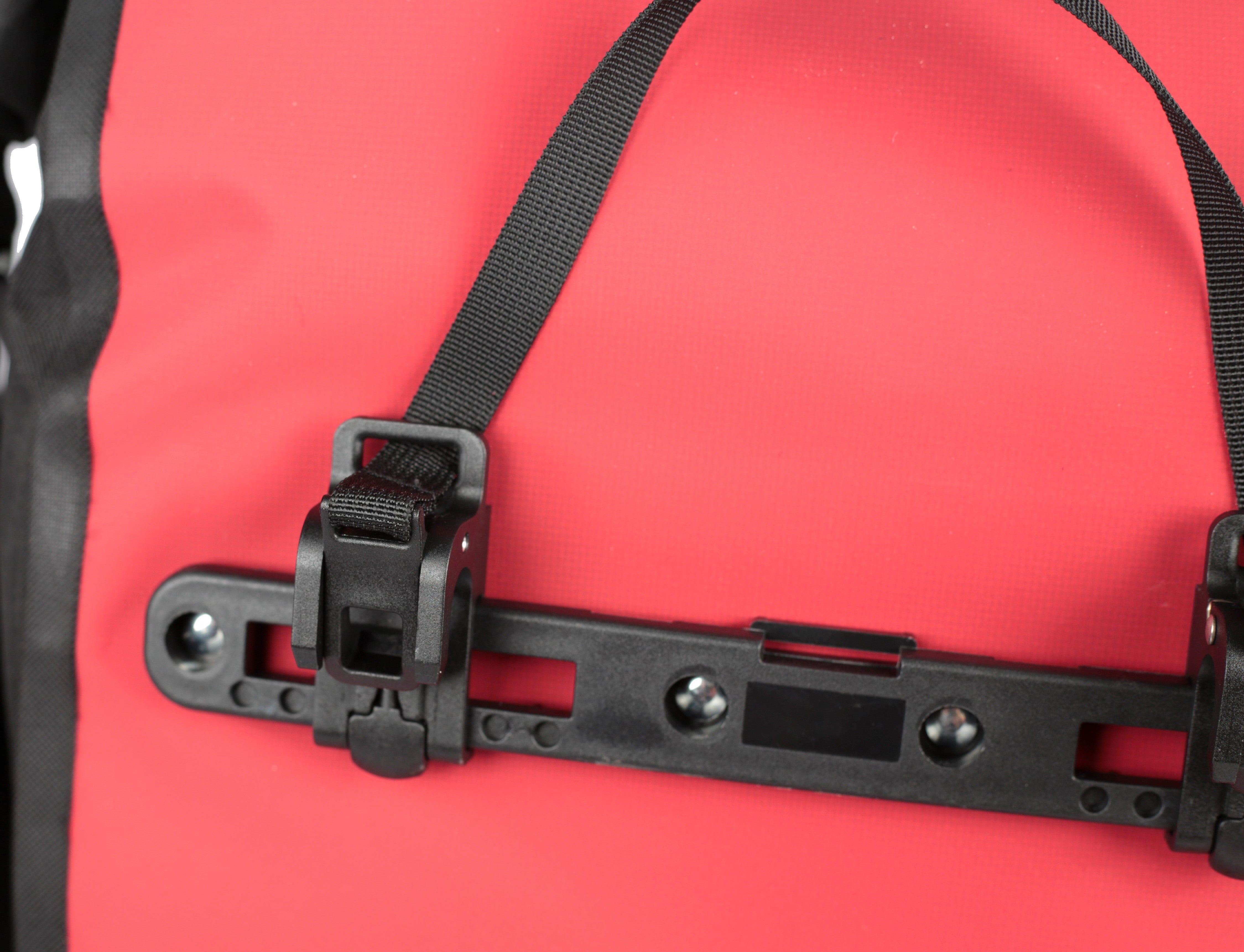 Alforja Bicicleta Outdoor 25 Lts Impermeable DRYSAFE Roja