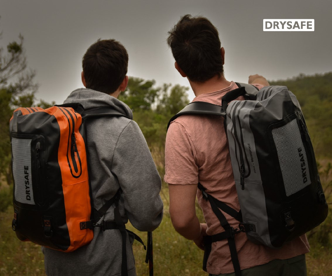 Mochila Outdoor PUKEM 20 Lts c/porta notebook DRYSAFE Naranjo