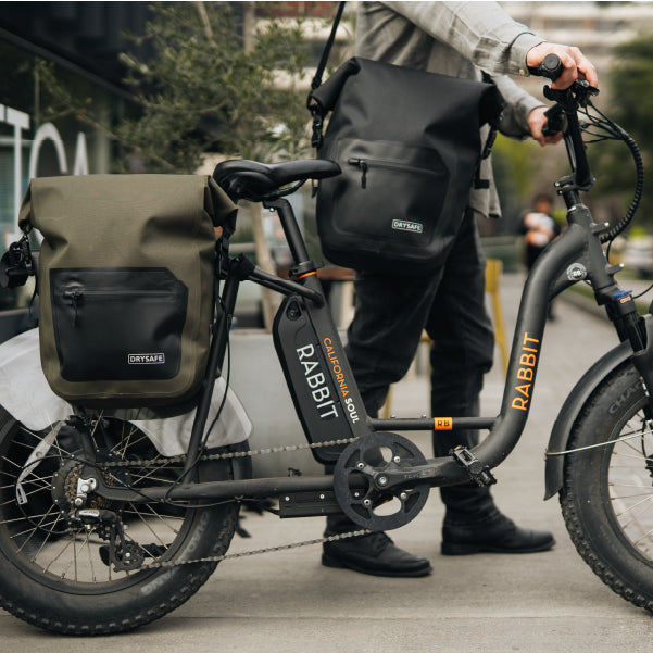 Alforja Bicicleta Outdoor 25 Lts Impermeable DRYSAFE Verde Oliva
