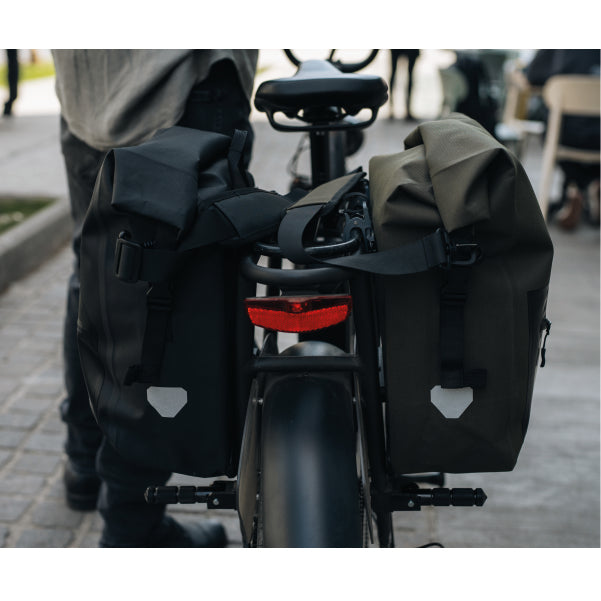 Alforja Bicicleta Outdoor 25 Lts Impermeable DRYSAFE Negra
