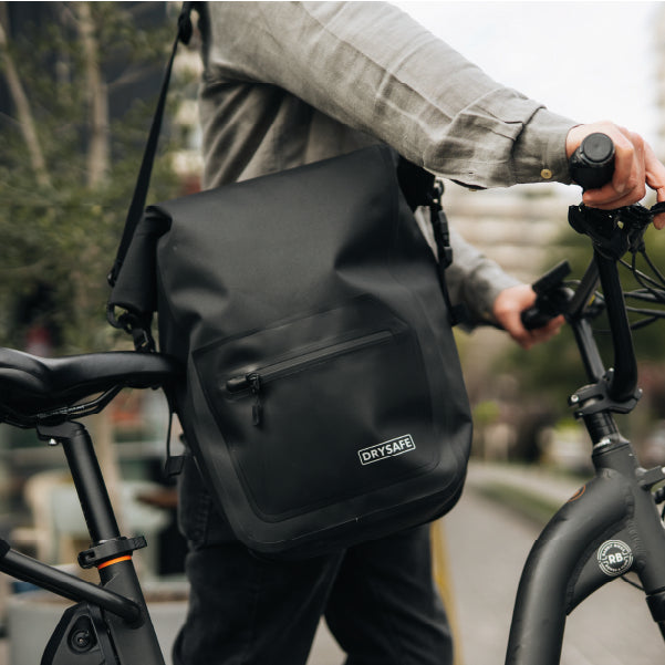 Alforja Bicicleta Outdoor 25 Lts Impermeable DRYSAFE Negra
